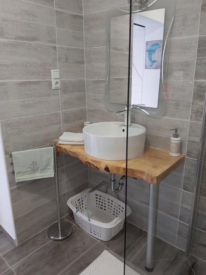 Rooms Grizzly スルニュ エクステリア 写真